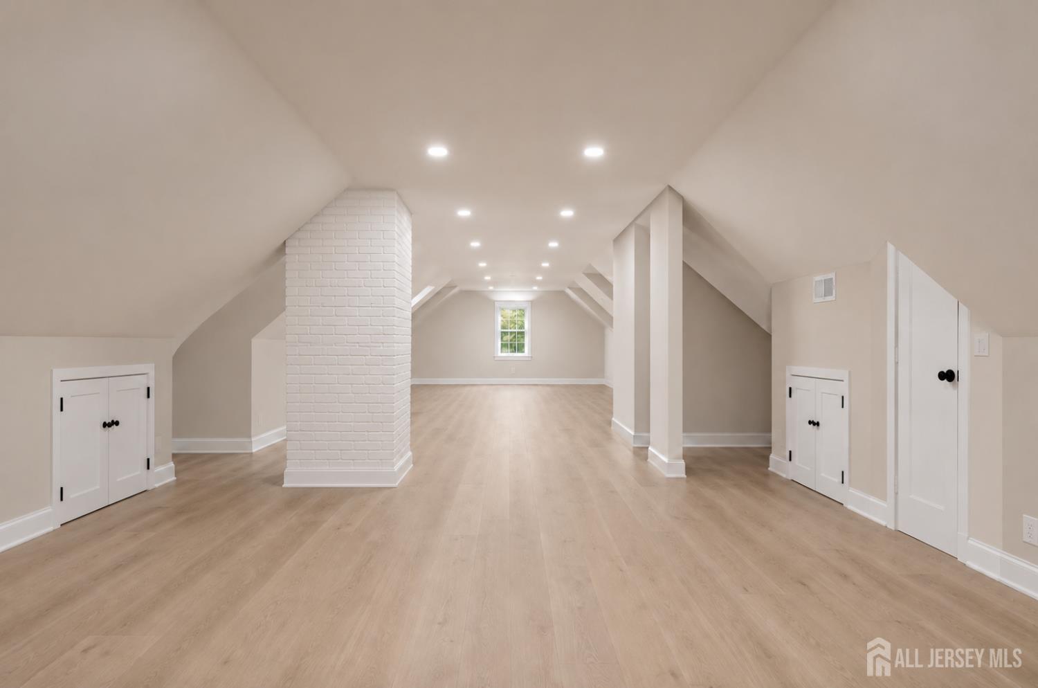 266 Orchard Avenue, Middletown, NJ, 07718 image 33