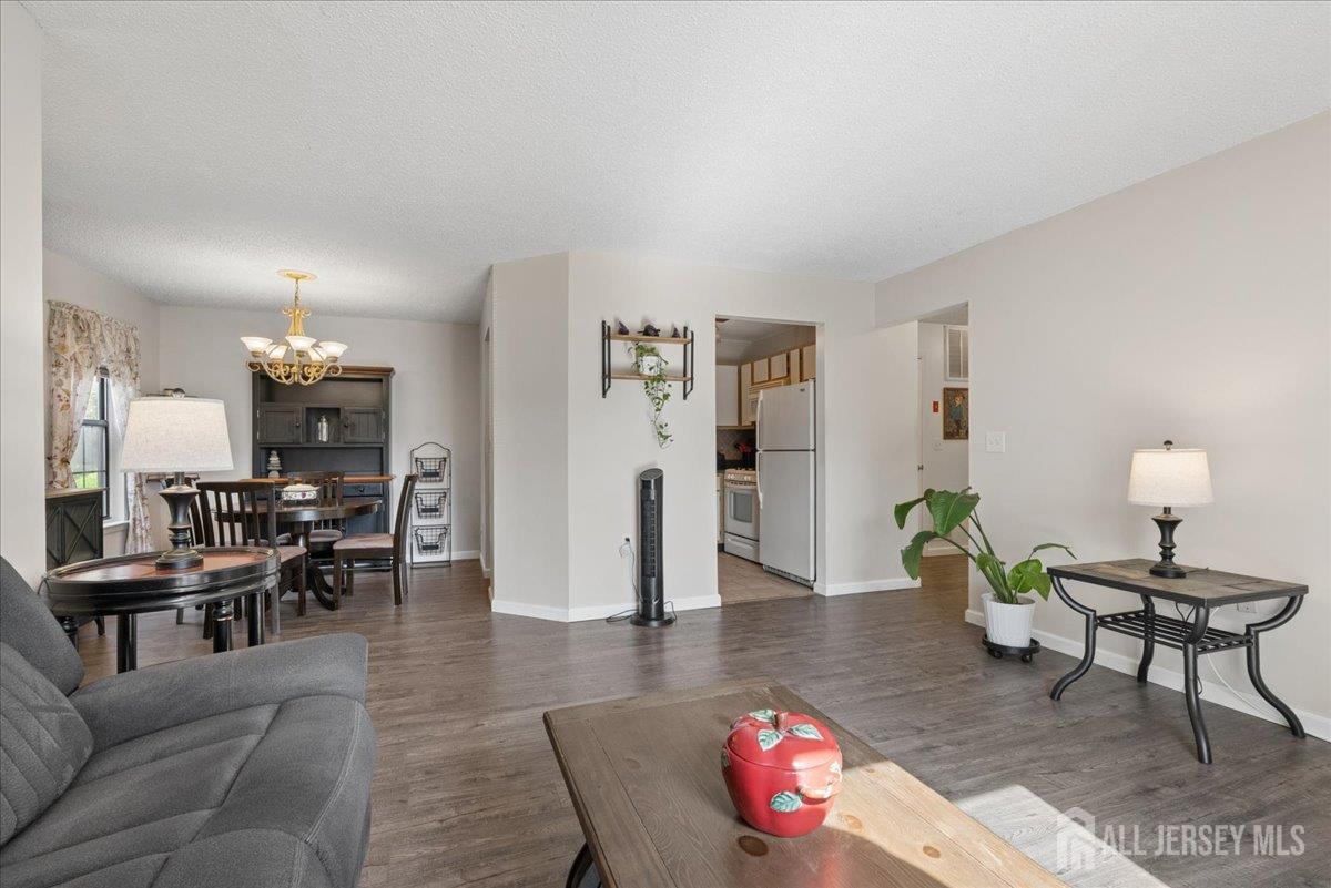 506 Violet Lane 506 Image 3