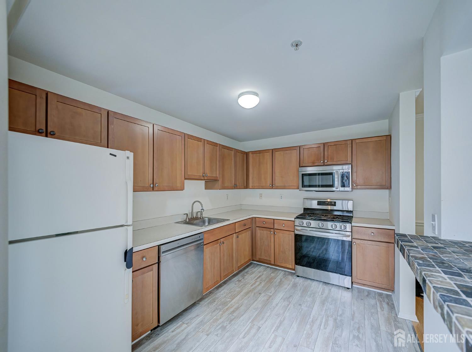 518 Great Beds Court, Perth Amboy, NJ, 08861 image 12