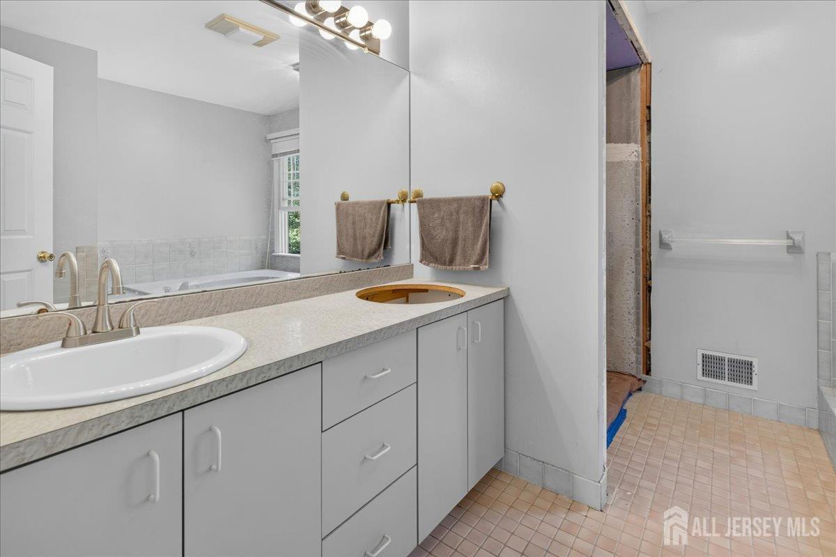 1 Dutchess Lane, South Brunswick, NJ, 08810 image 52