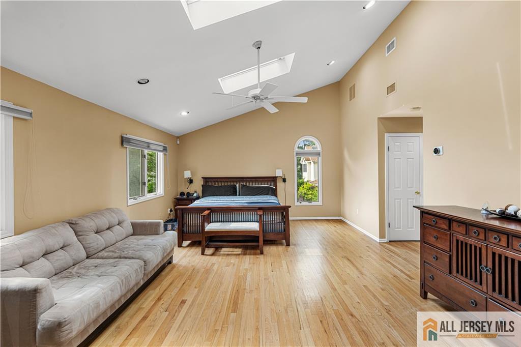 6 Limoli Court, Edison, NJ, 08820 image 28