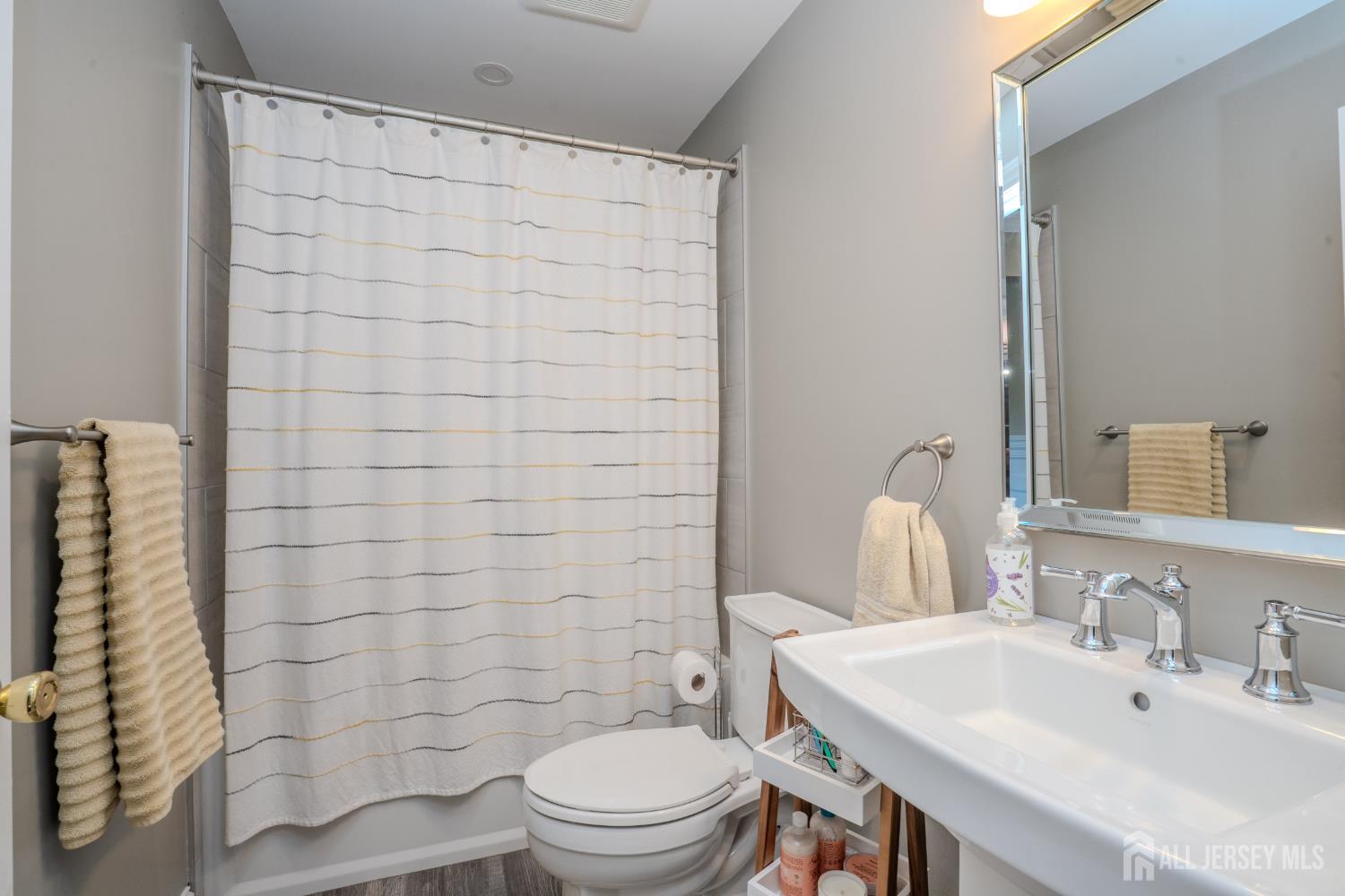 4 Dorene Court, Monroe, NJ, 08831 image 56