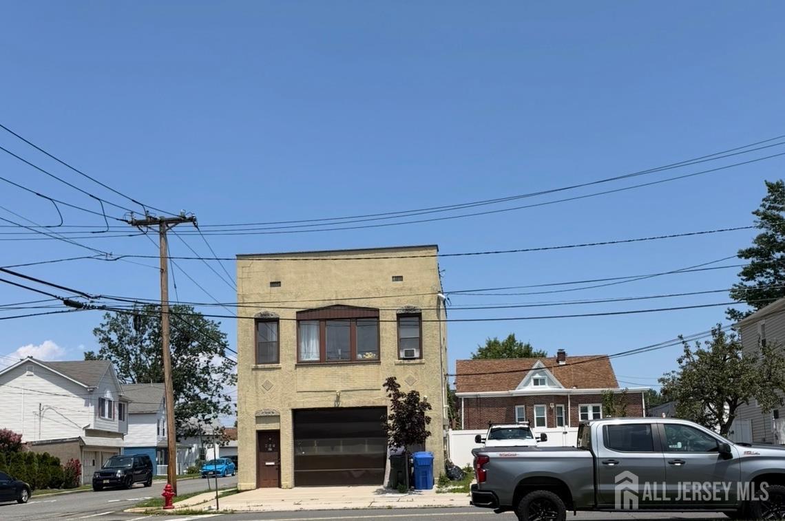 24 May Street Image 3