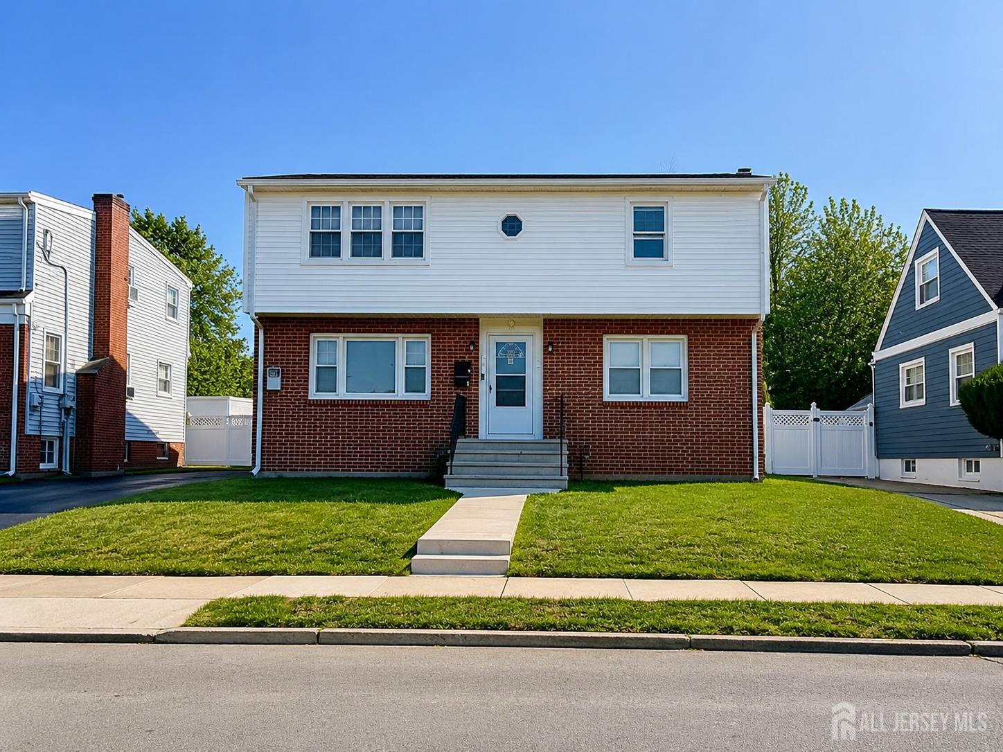 161 W Inman Ave Avenue Image 2