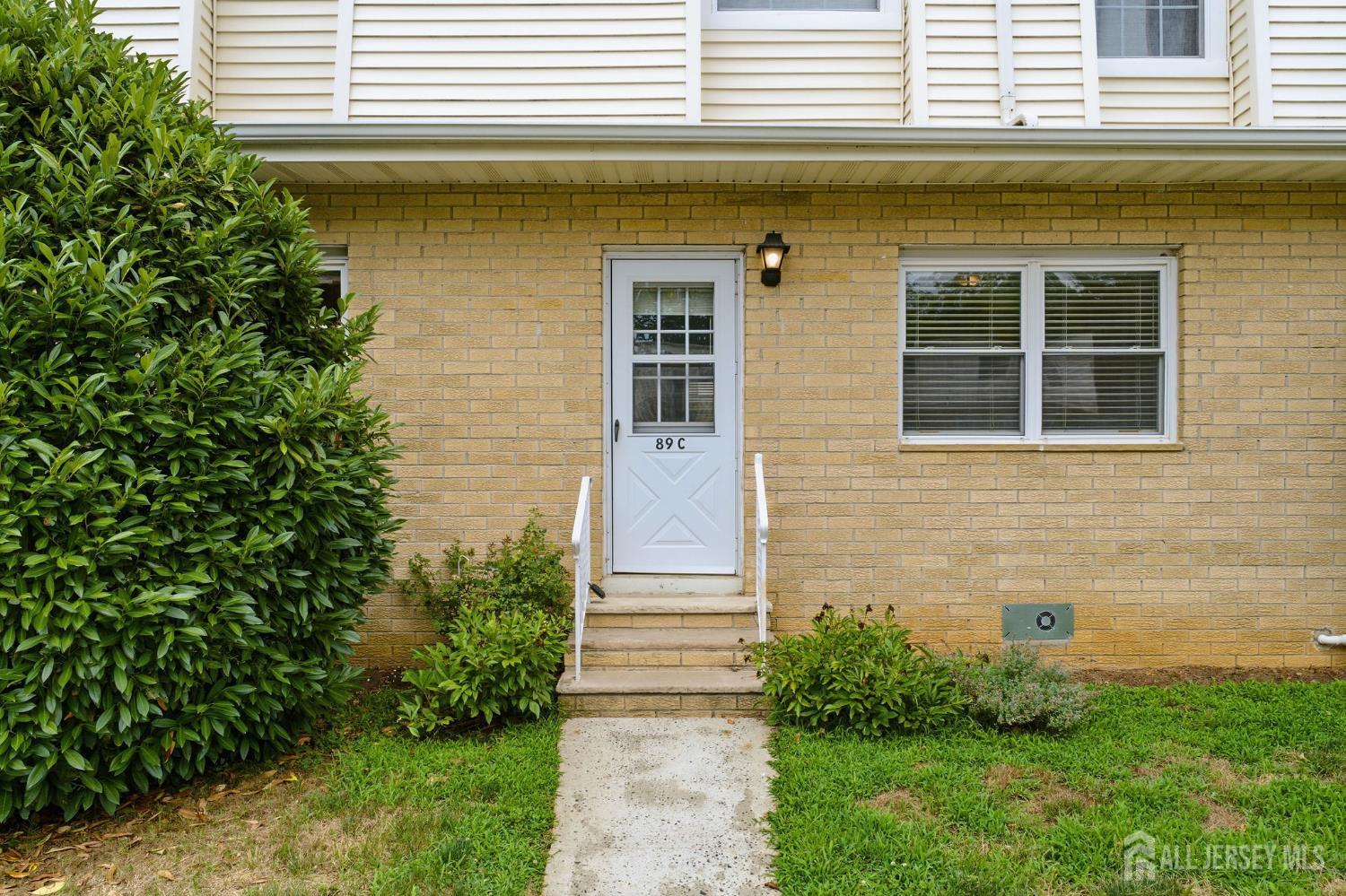 89 white Street c, Eatontown, NJ, 07724 image 27