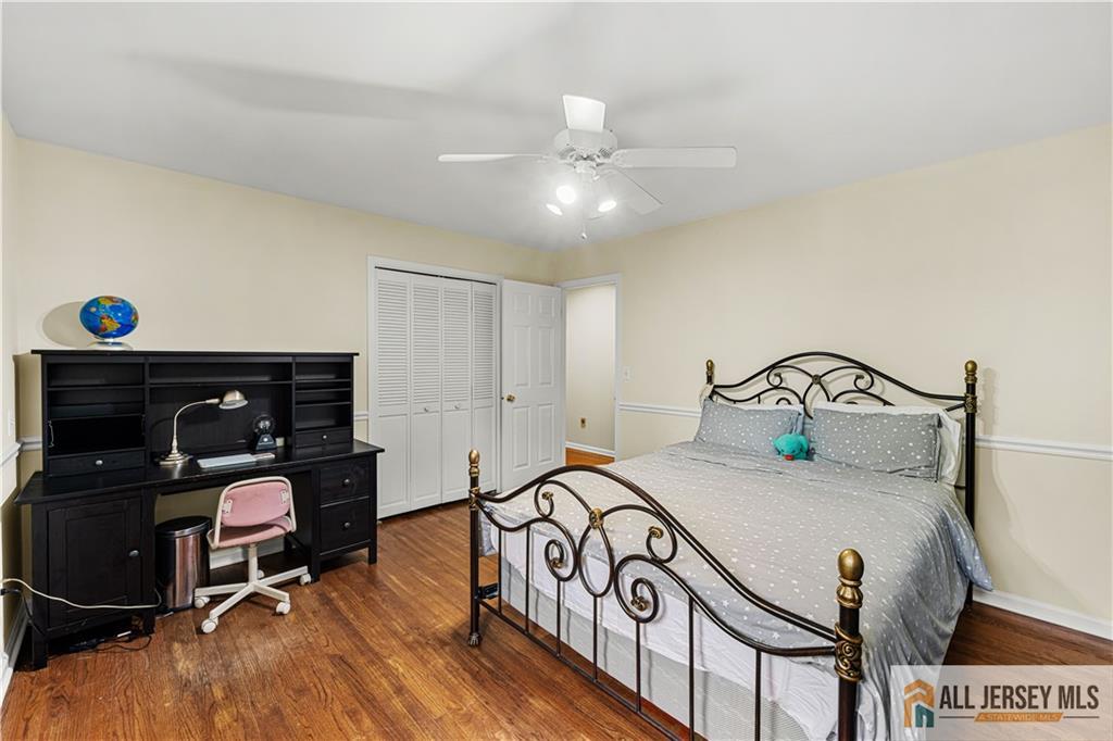 6 Limoli Court, Edison, NJ, 08820 image 27