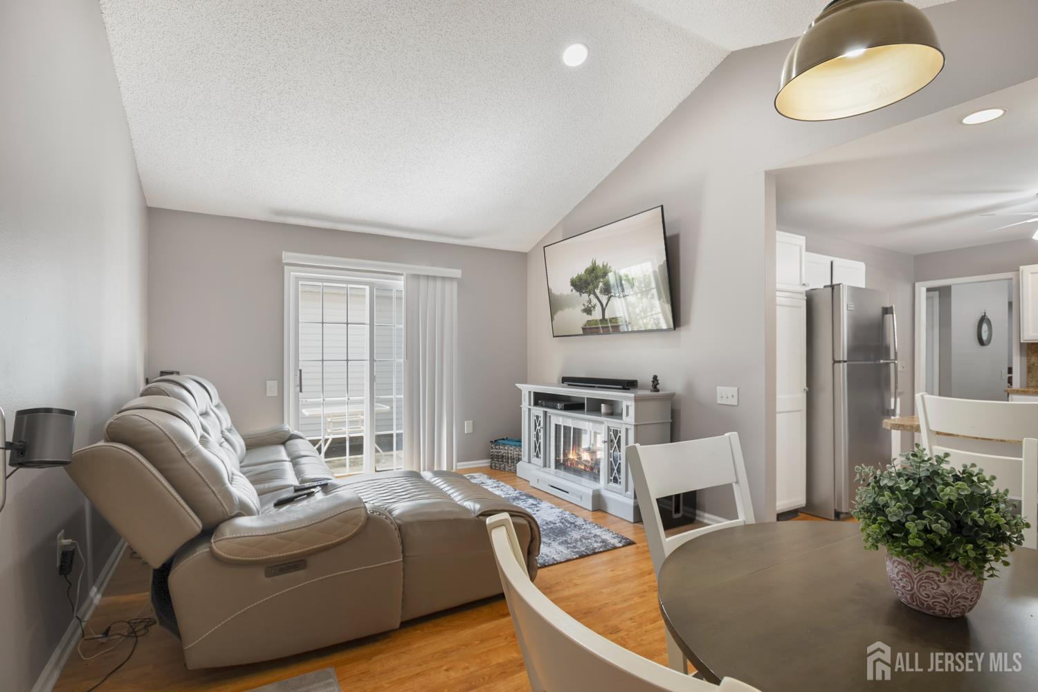 212 N Pondview Boulevard, Monroe, NJ, 08831 image 17