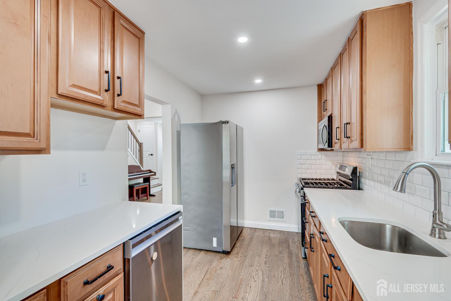 34 James Place, Metuchen, NJ, 08840 image 15