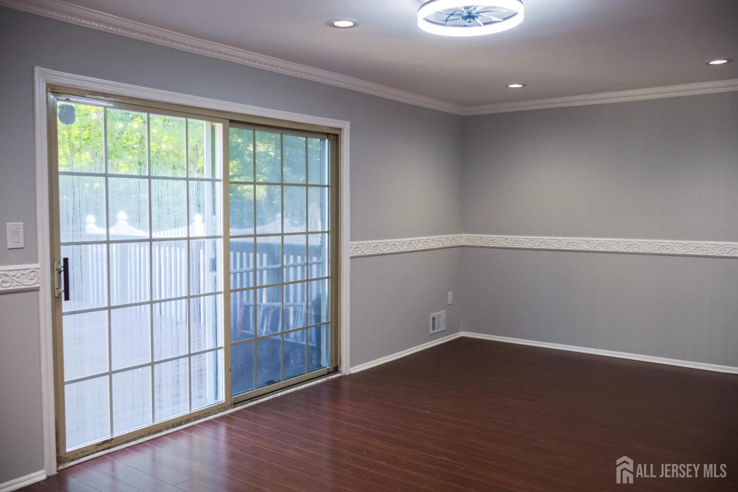 45 Astor Court Image 3