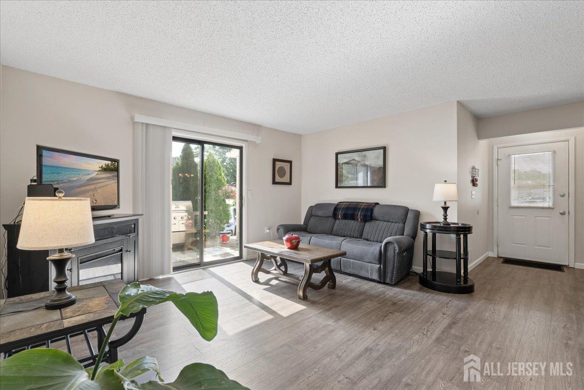 506 Violet Lane 506 Image 4