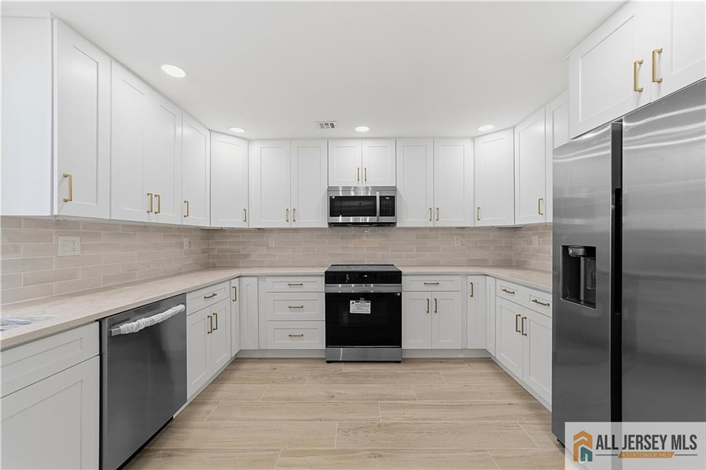 66 Essex Road 66B, Monroe, NJ, 08831 image 8