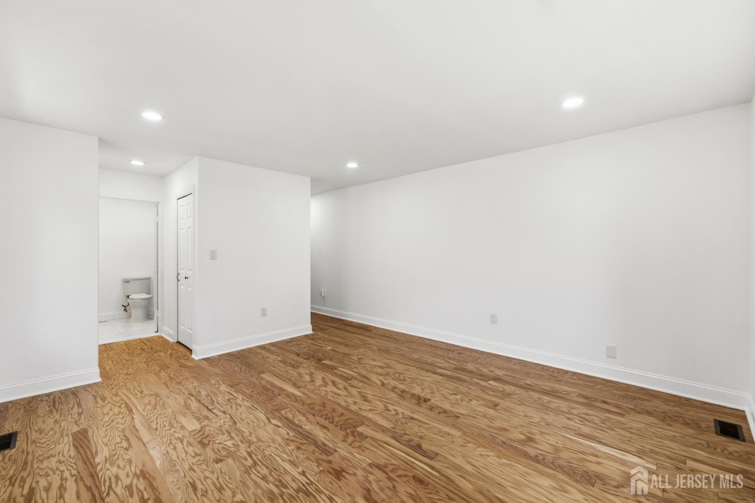 9 Melborn Drive B, Monroe, NJ, 08831 image 27