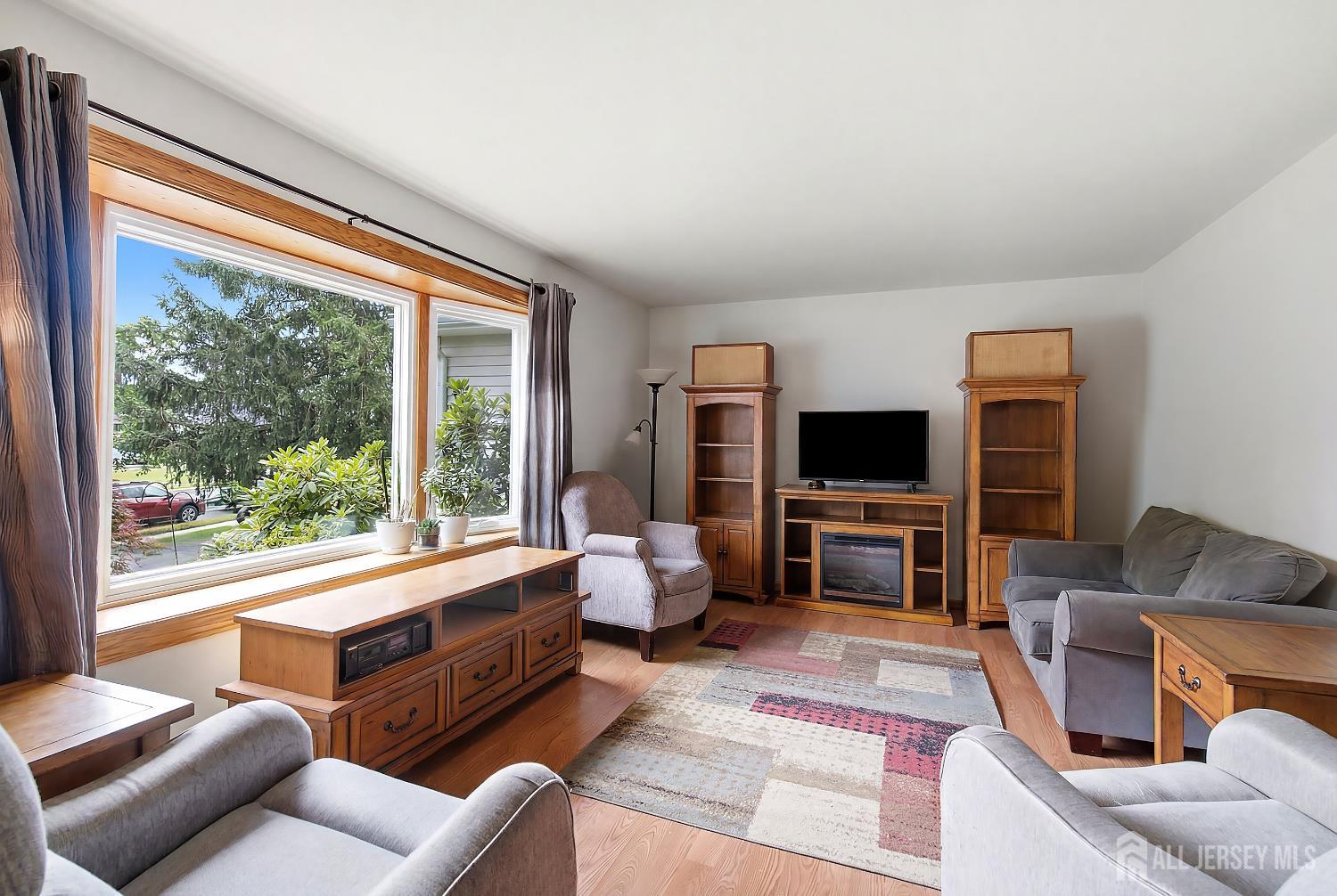 39 McFadden Drive Image 2