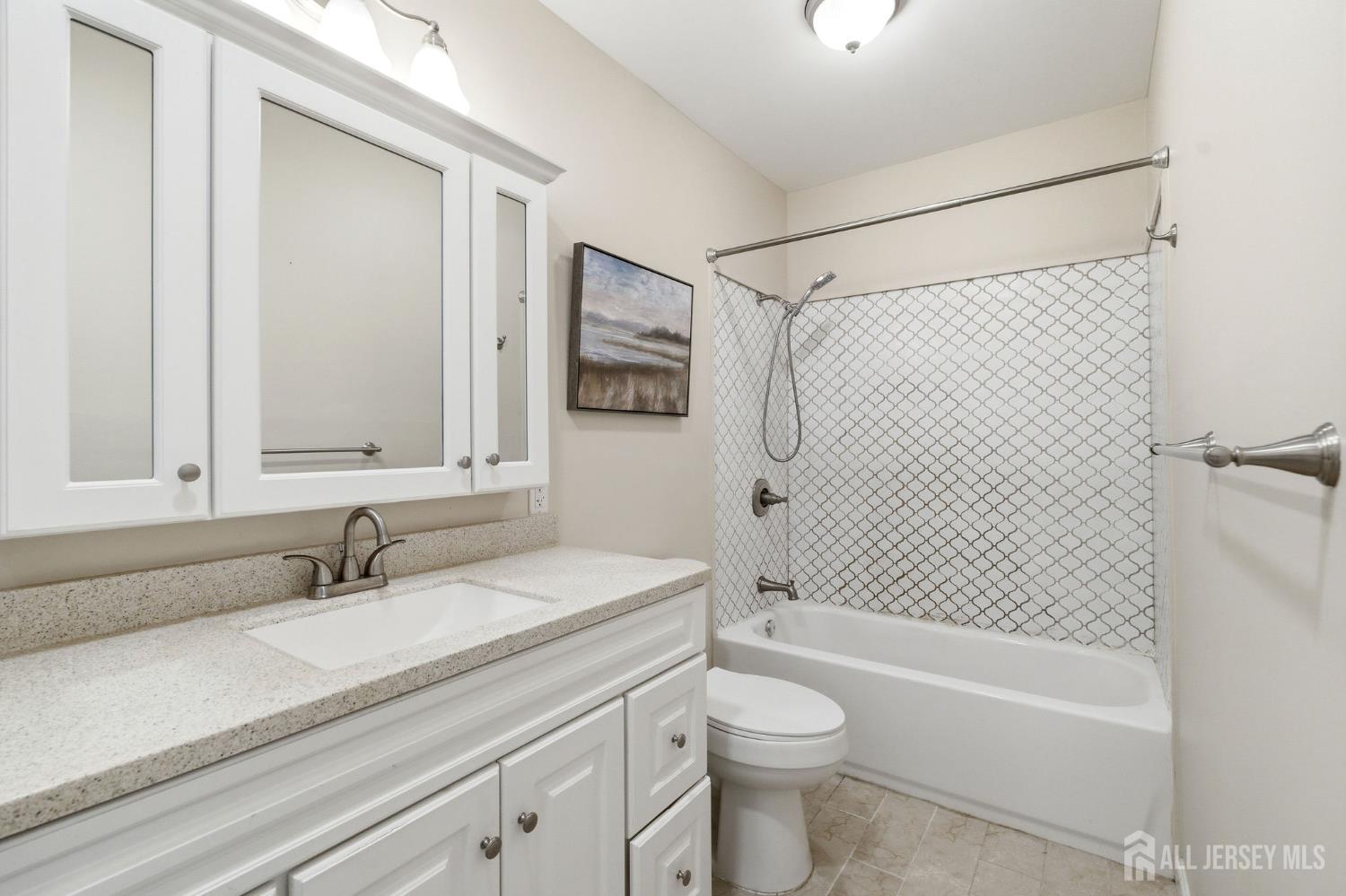 89 white Street c, Eatontown, NJ, 07724 image 16