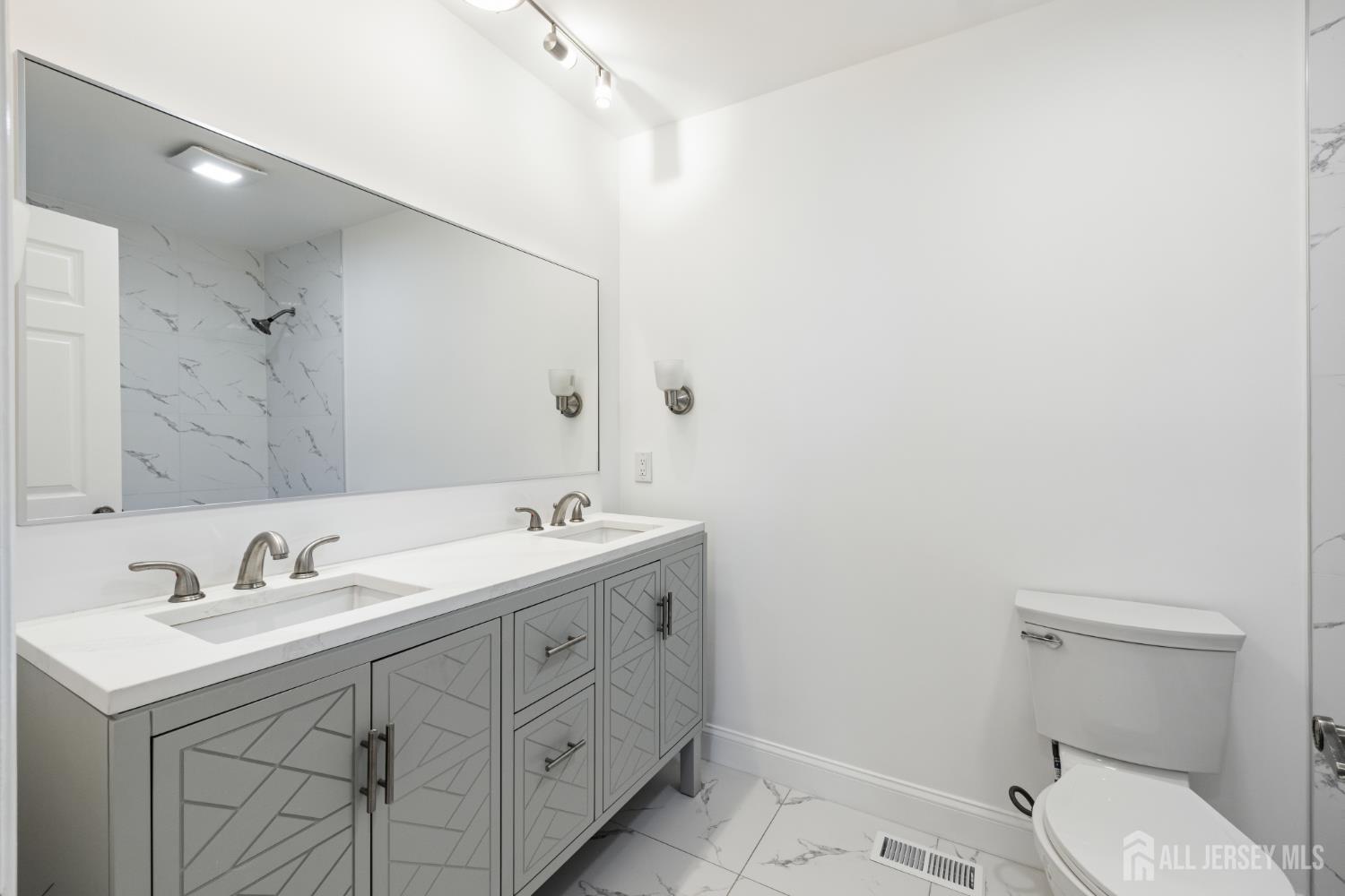 9 Melborn Drive B, Monroe, NJ, 08831 image 29
