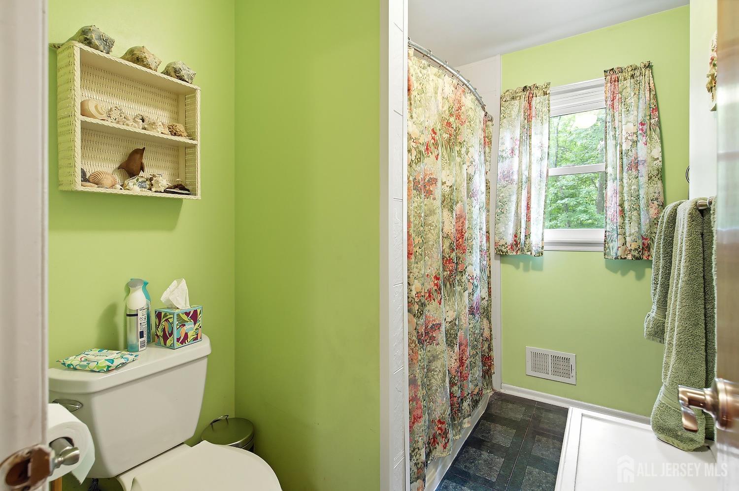 39 McFadden Drive, Monroe, NJ, 08831 image 16