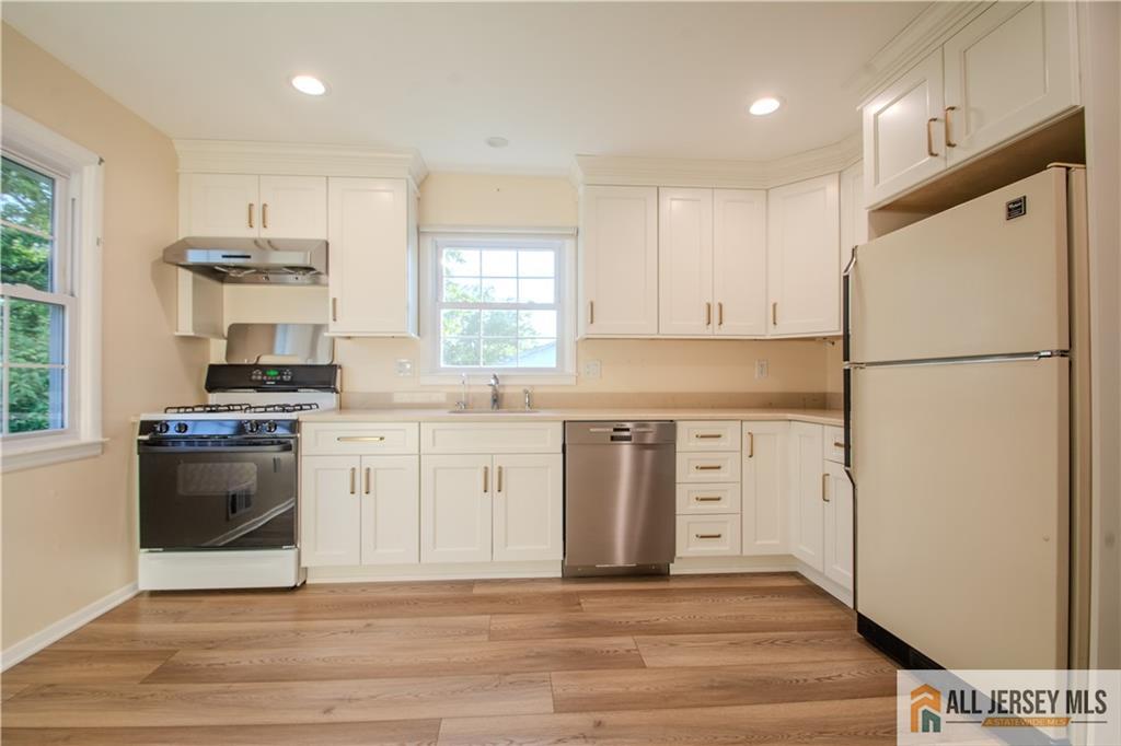 8 Windy Hill Road, Metuchen, NJ, 08840 image 15