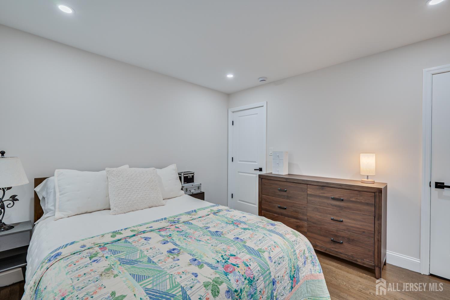 34 James Place, Metuchen, NJ, 08840 image 21