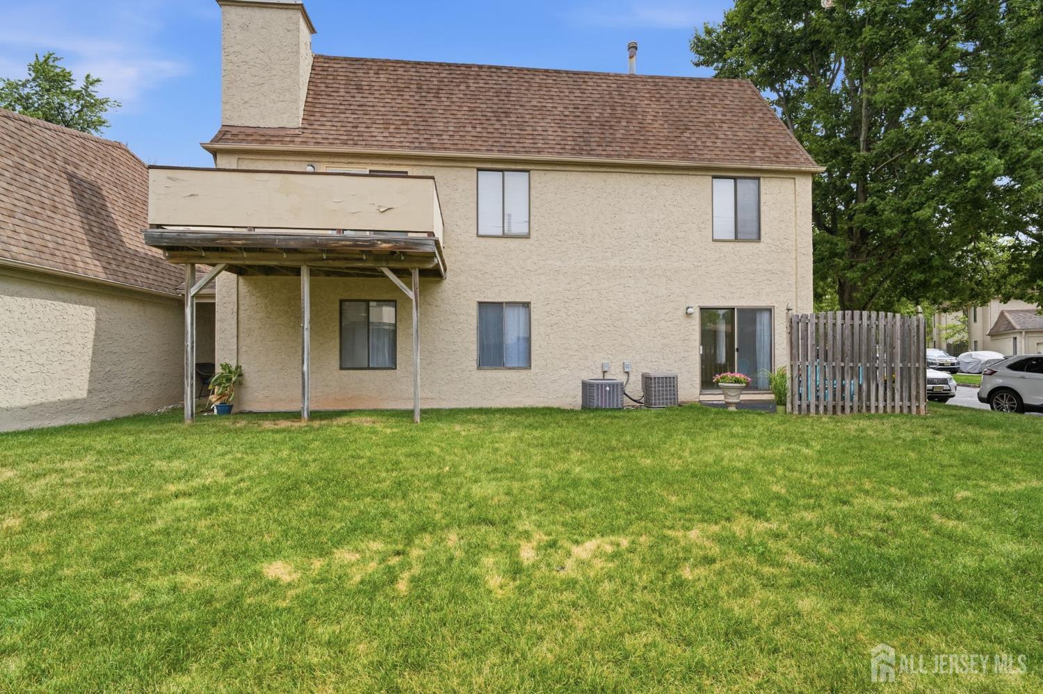 93 Gate House Lane, Edison, NJ, 08820 image 32