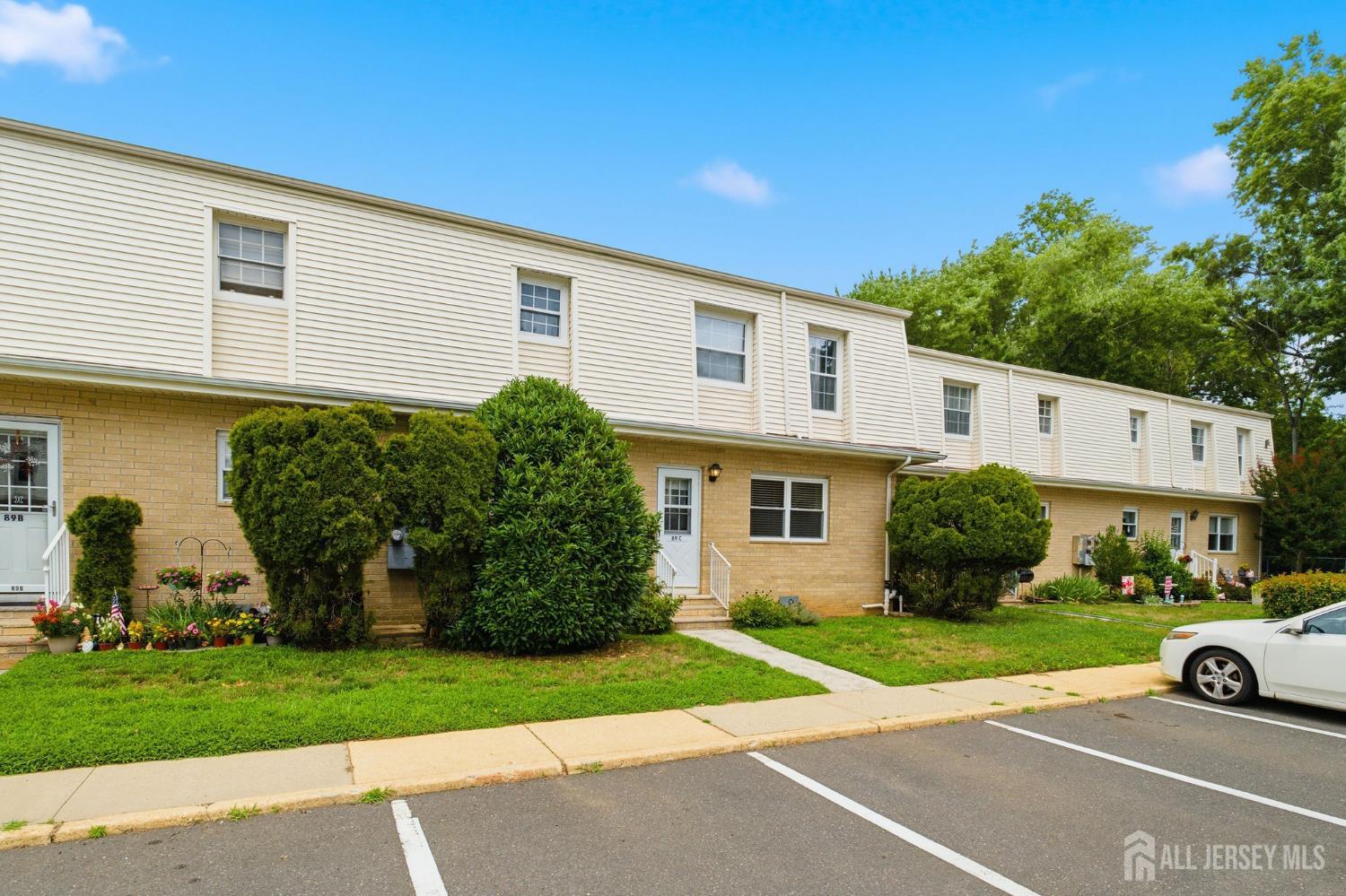89 white Street c, Eatontown, NJ, 07724 image 28