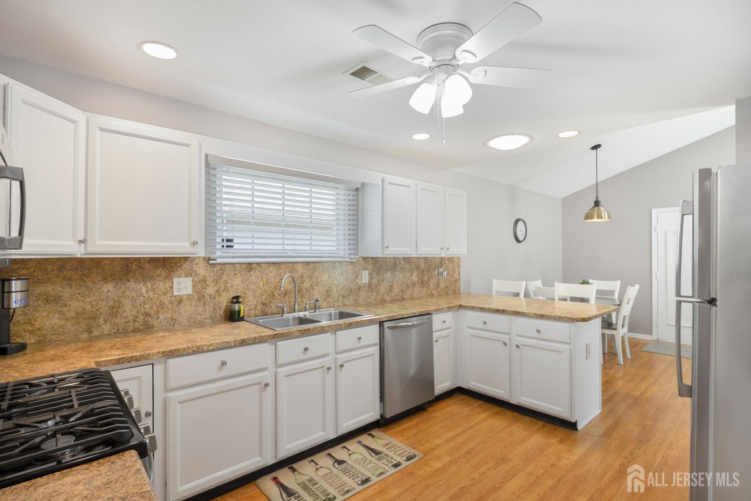 212 N Pondview Boulevard, Monroe, NJ, 08831 image 11