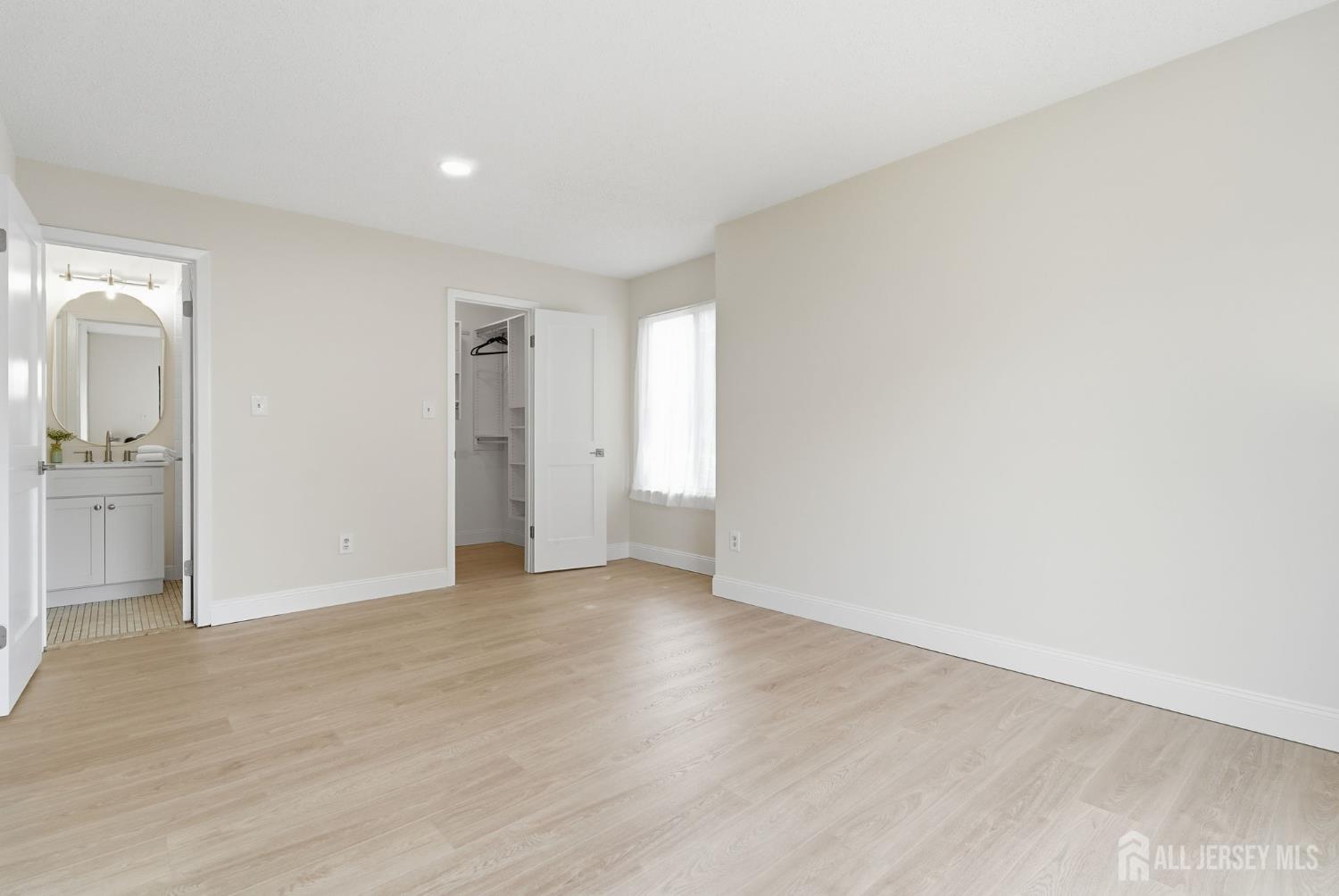 93 Gate House Lane, Edison, NJ, 08820 image 19