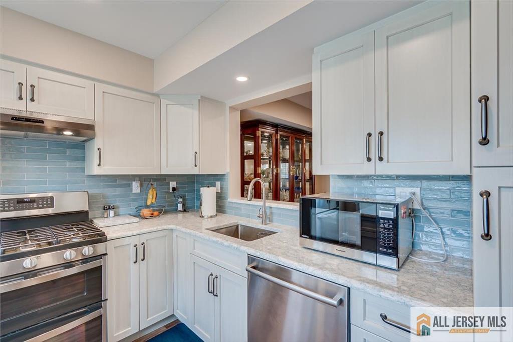 254 Teasdale Place, Morganville, NJ, 07751 image 9