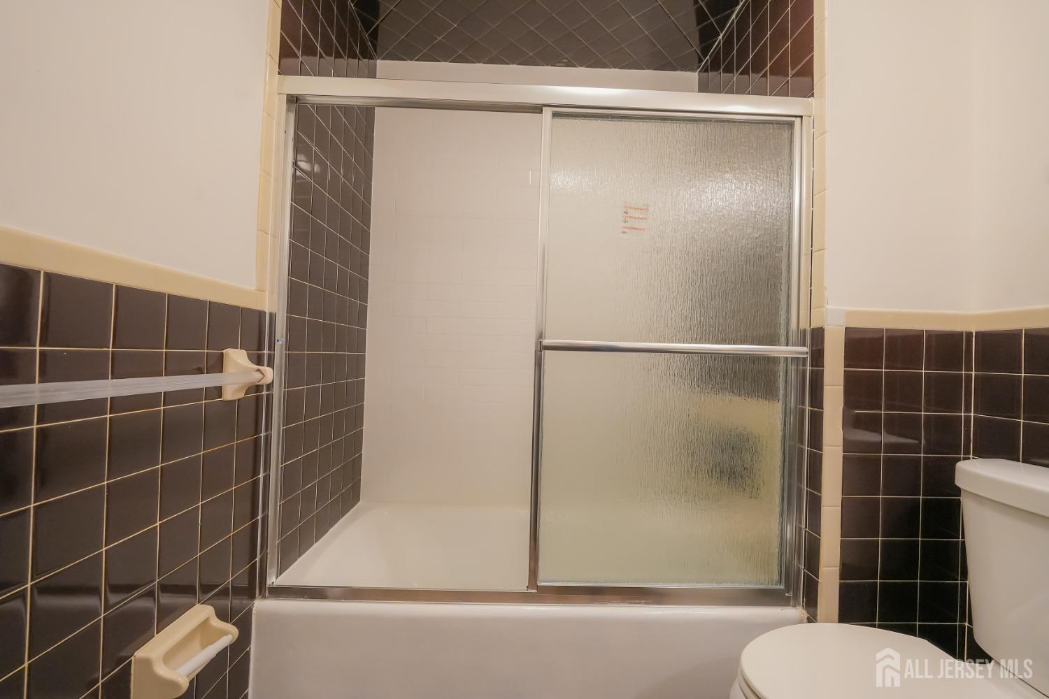 1308 Merrywood Drive, Edison, NJ, 08817 image 38