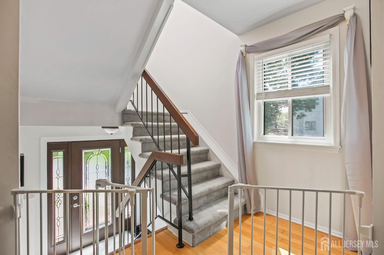242 Silver Lane Image 4