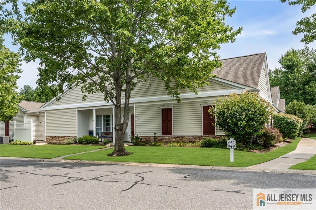 446 Bluebird Drive 446 Image 1