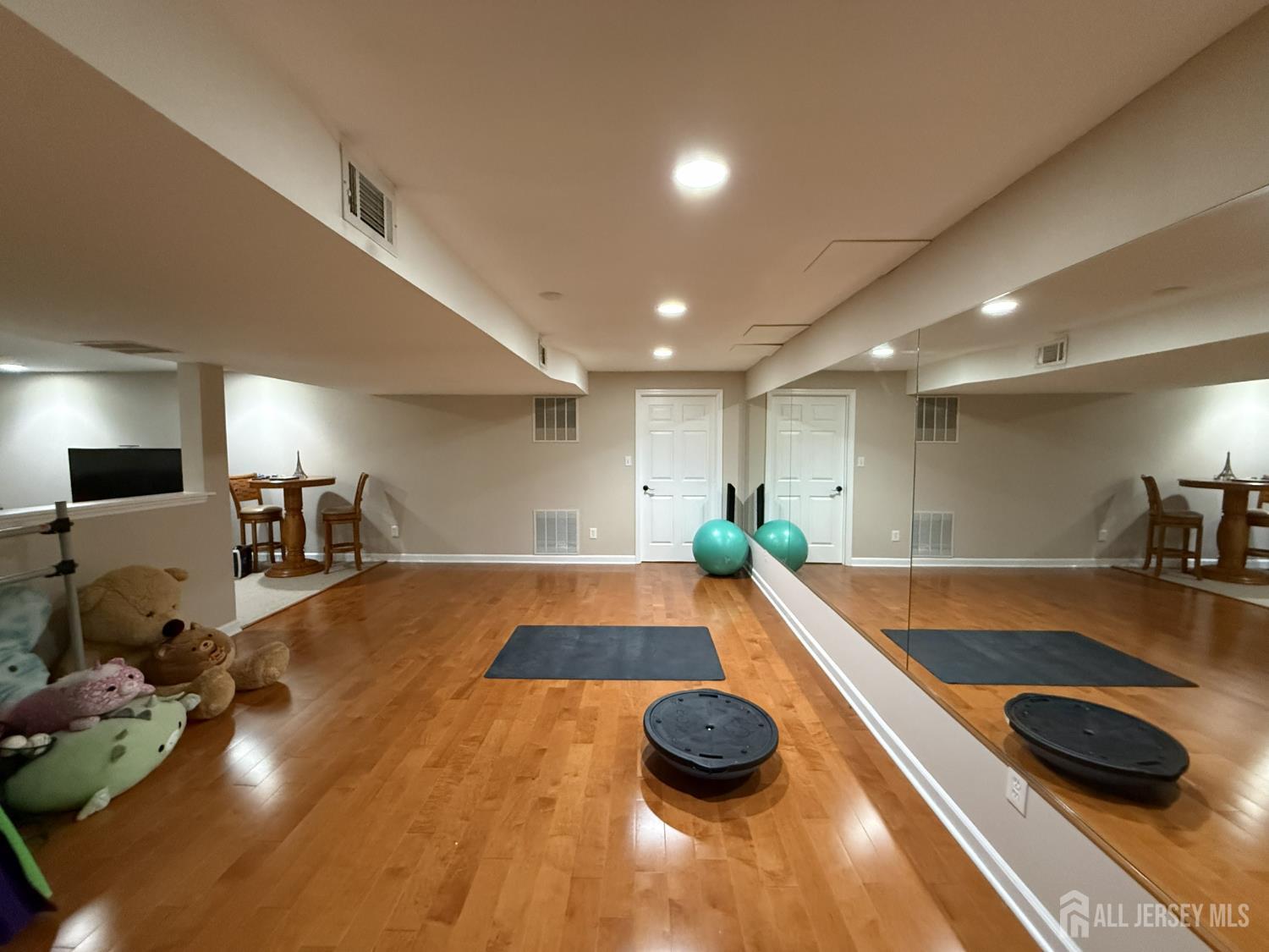 27 Mitchell Drive, Monroe, NJ, 08831 image 45