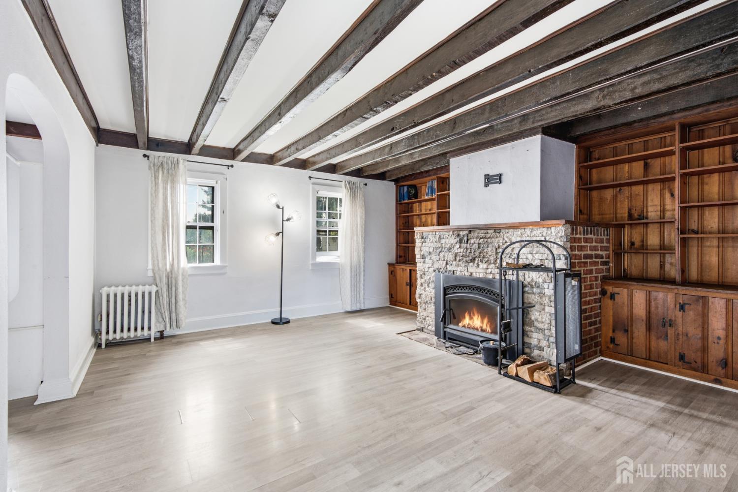 891 Amwell Road Image 3