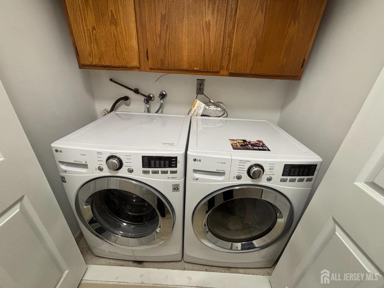 6005 N Oaks Boulevard, North Brunswick, NJ, 08902 image 24