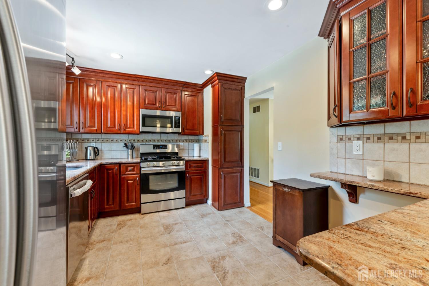 5 Yale Court, East Brunswick, NJ, 08816 image 6