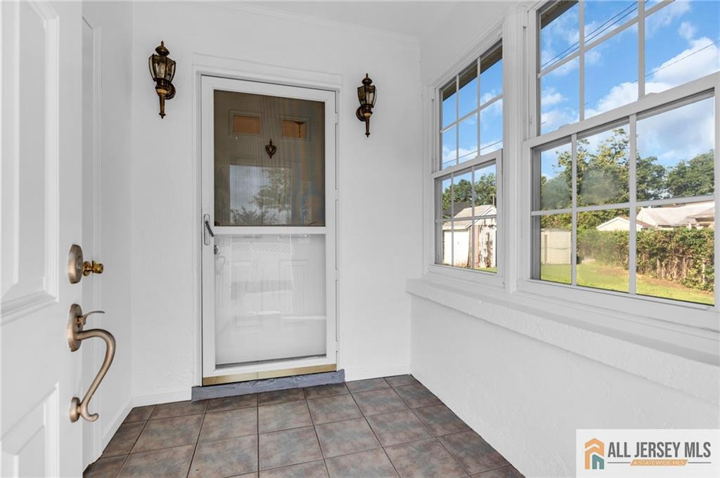 94 Neptune Place Image 3