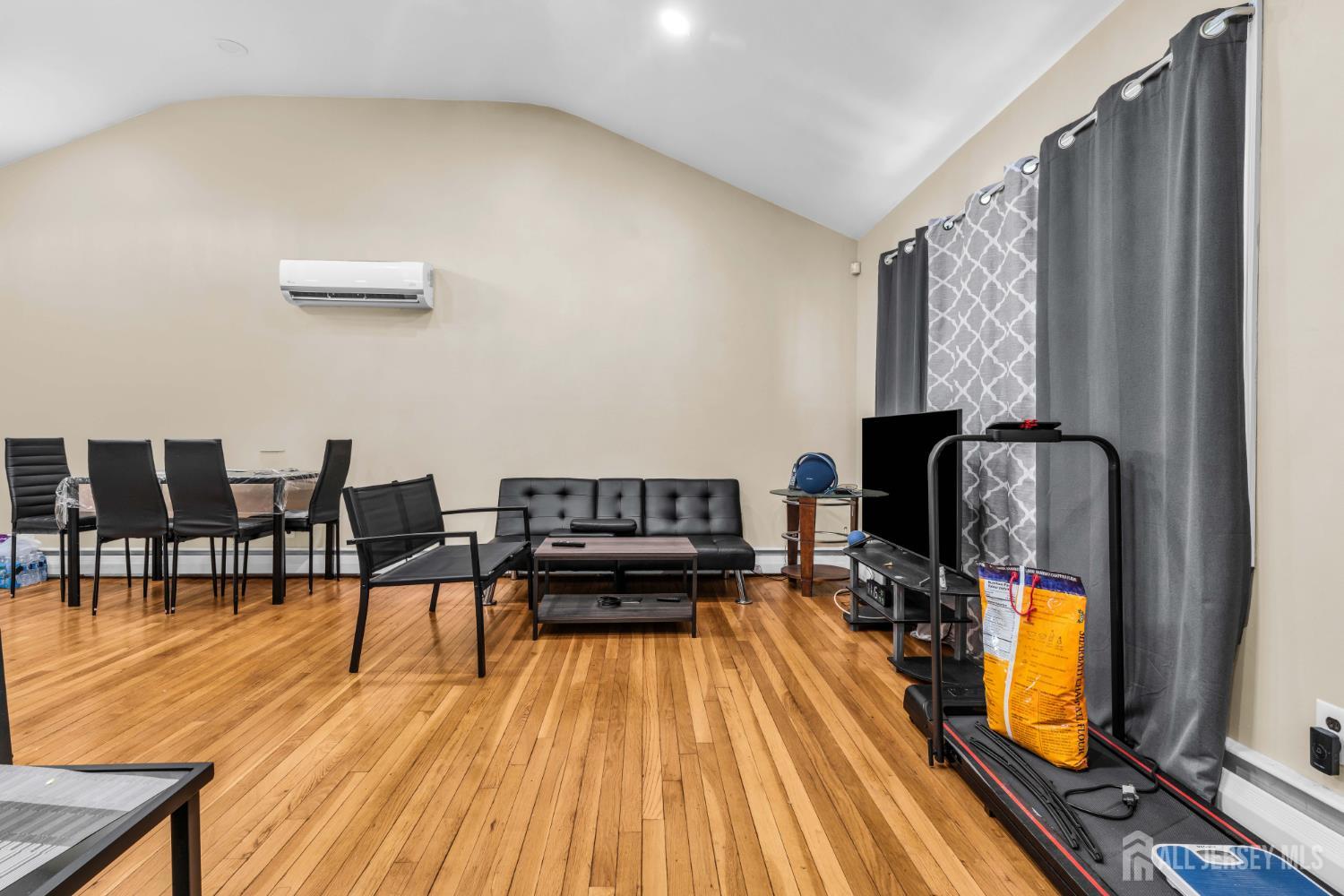 38 Jackson Avenue Image 4