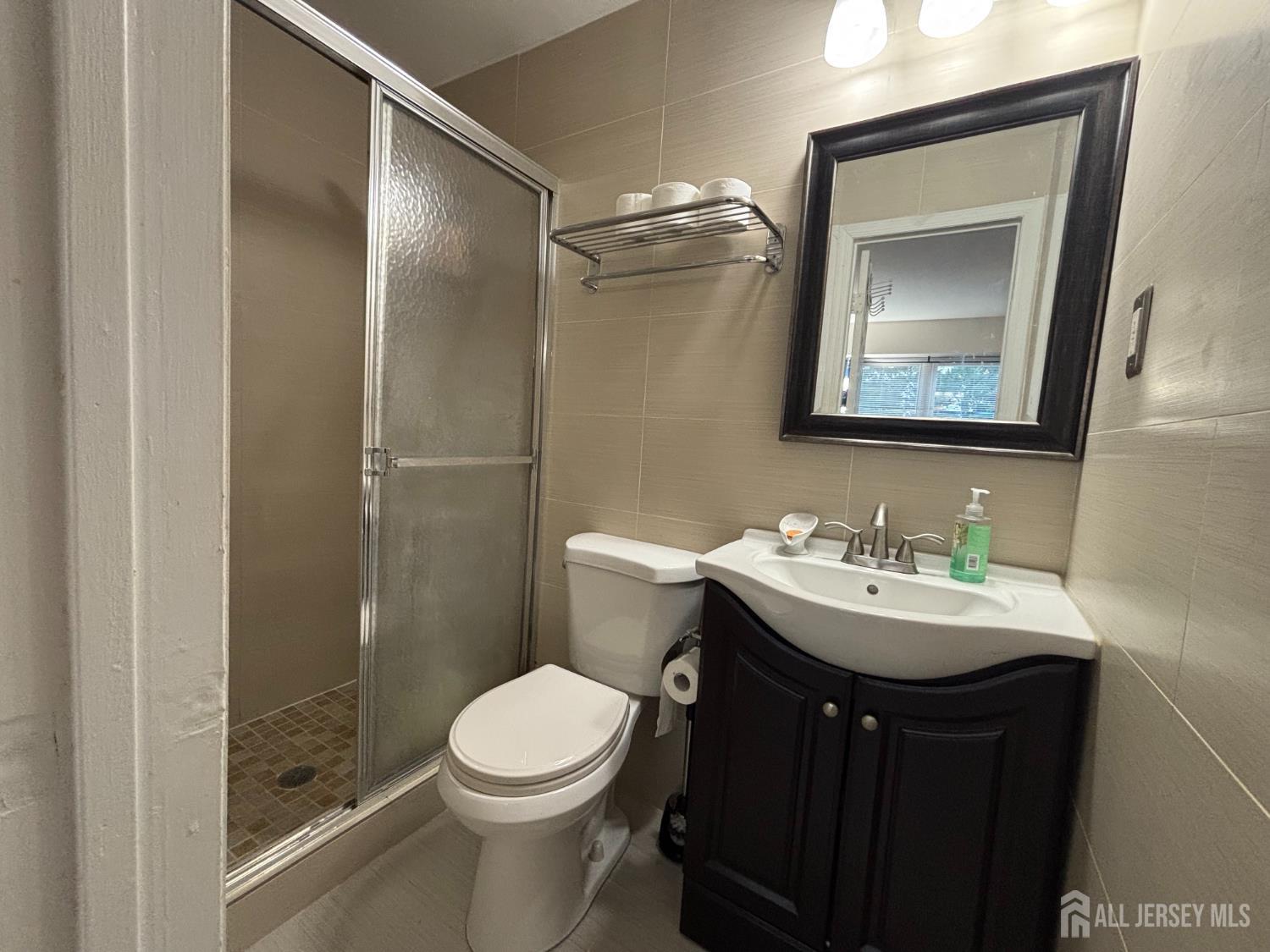 6005 N Oaks Boulevard, North Brunswick, NJ, 08902 image 13