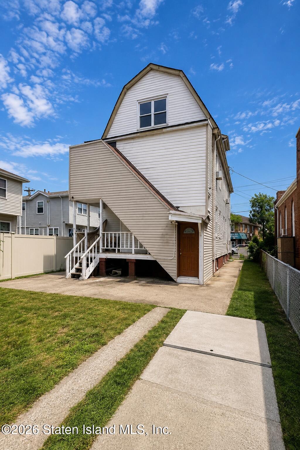 7355 Amboy Road Image 1