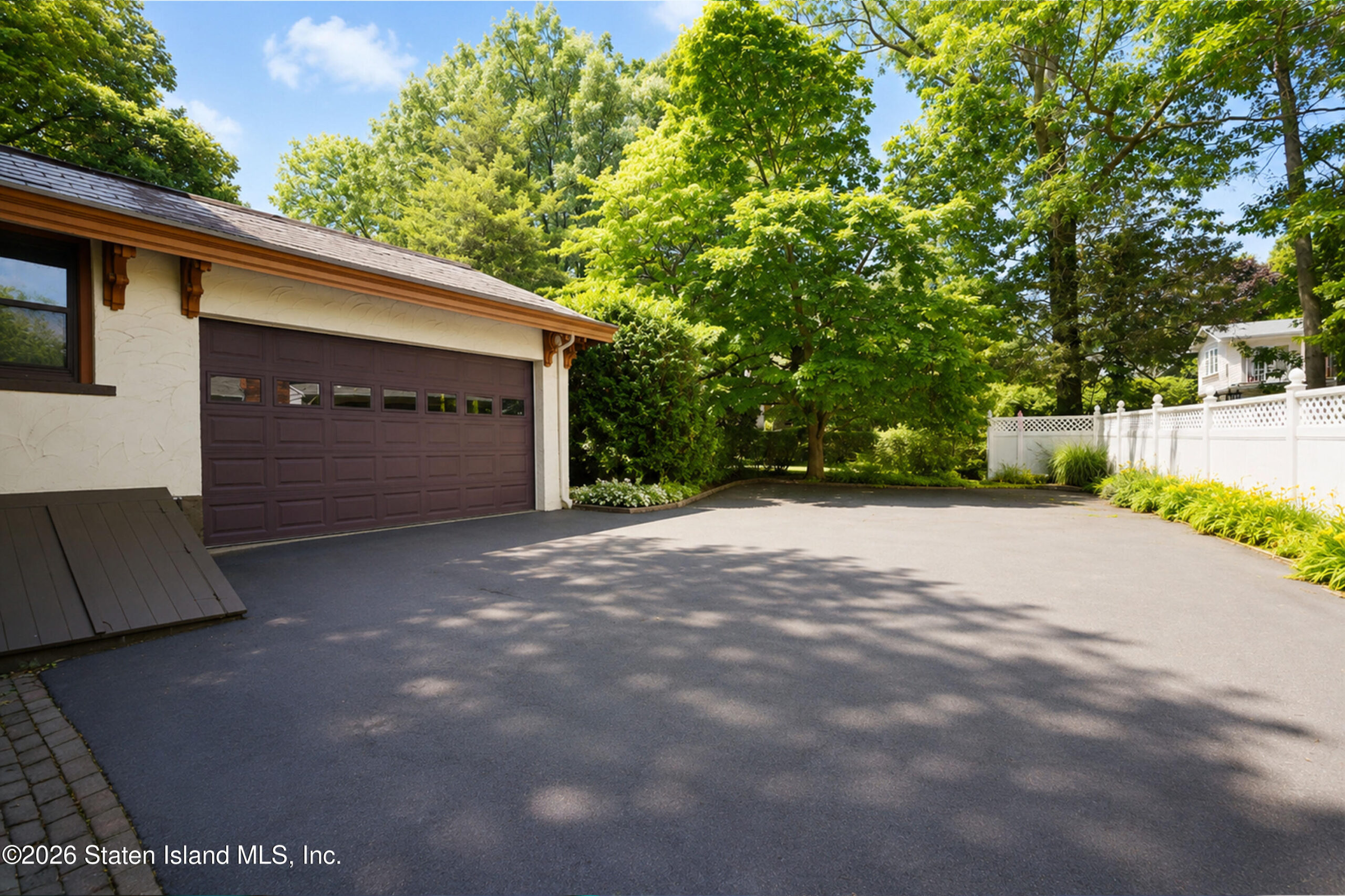 111 Douglas Road, Staten Island, NY, 10304 image 8