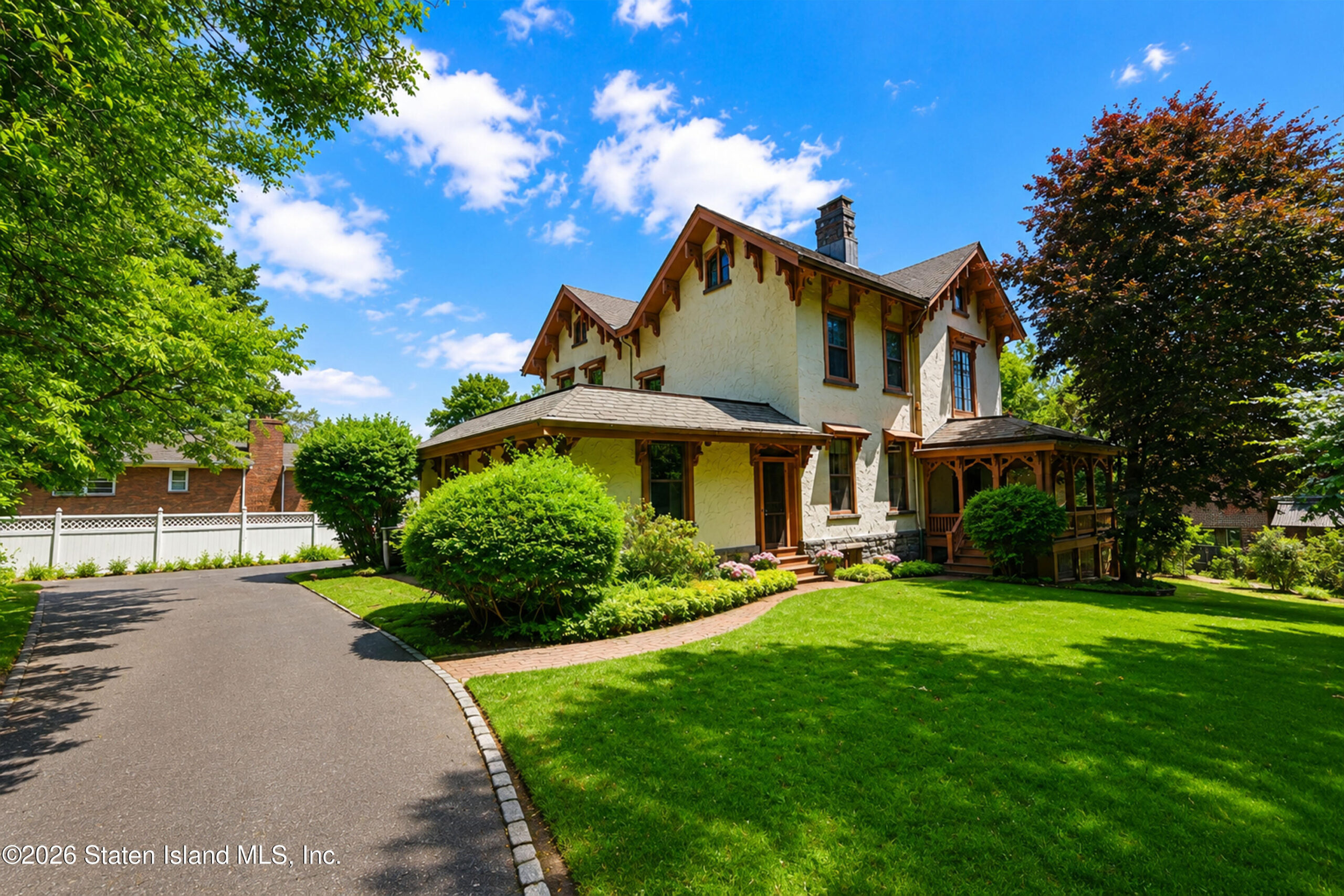111 Douglas Road Image 4