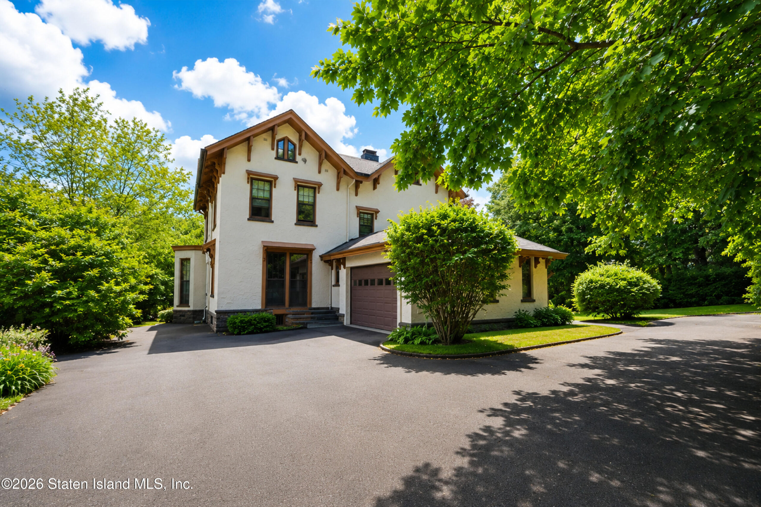 111 Douglas Road, Staten Island, NY, 10304 image 6