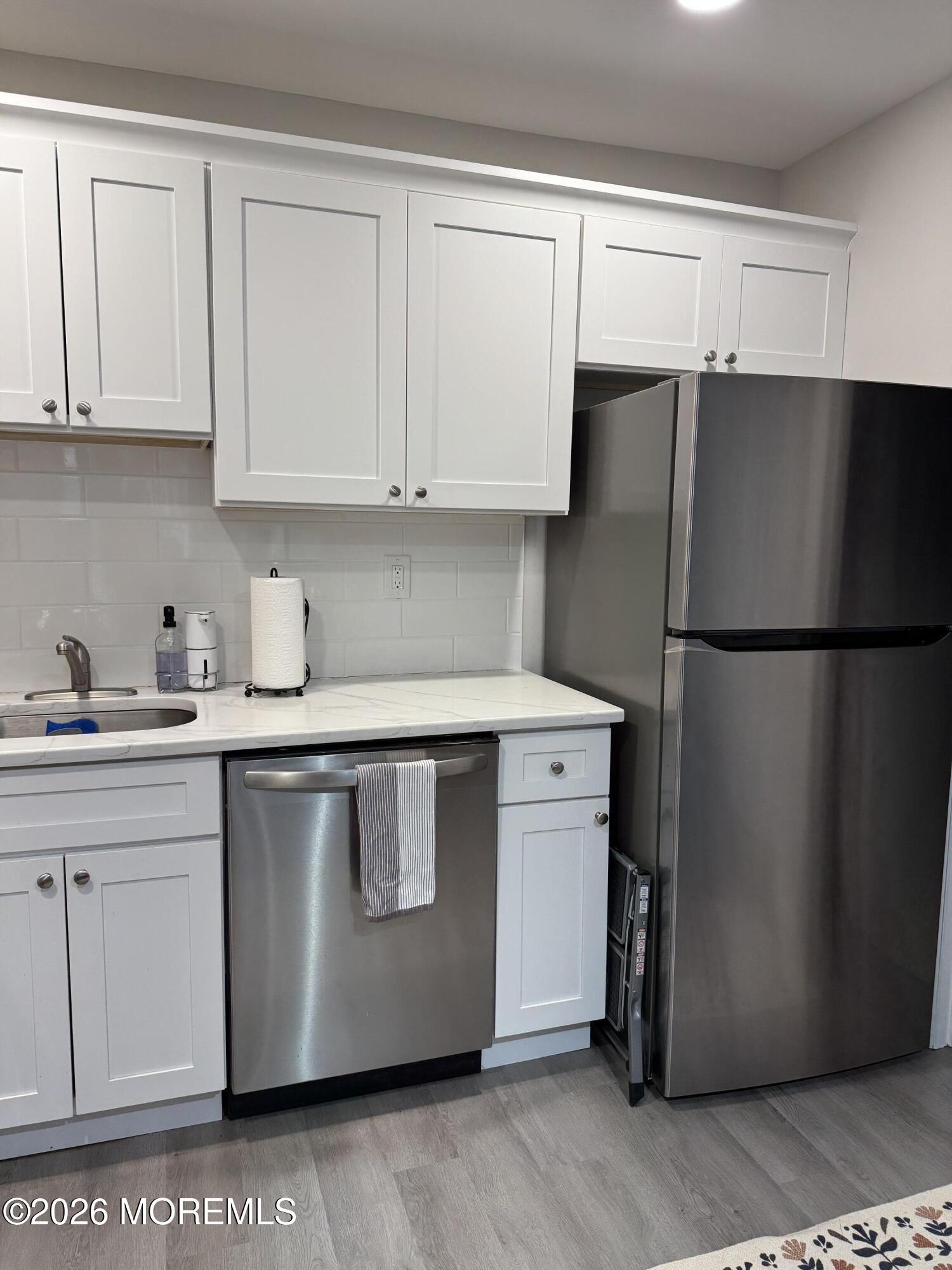105 W Amberly Drive G Image 2