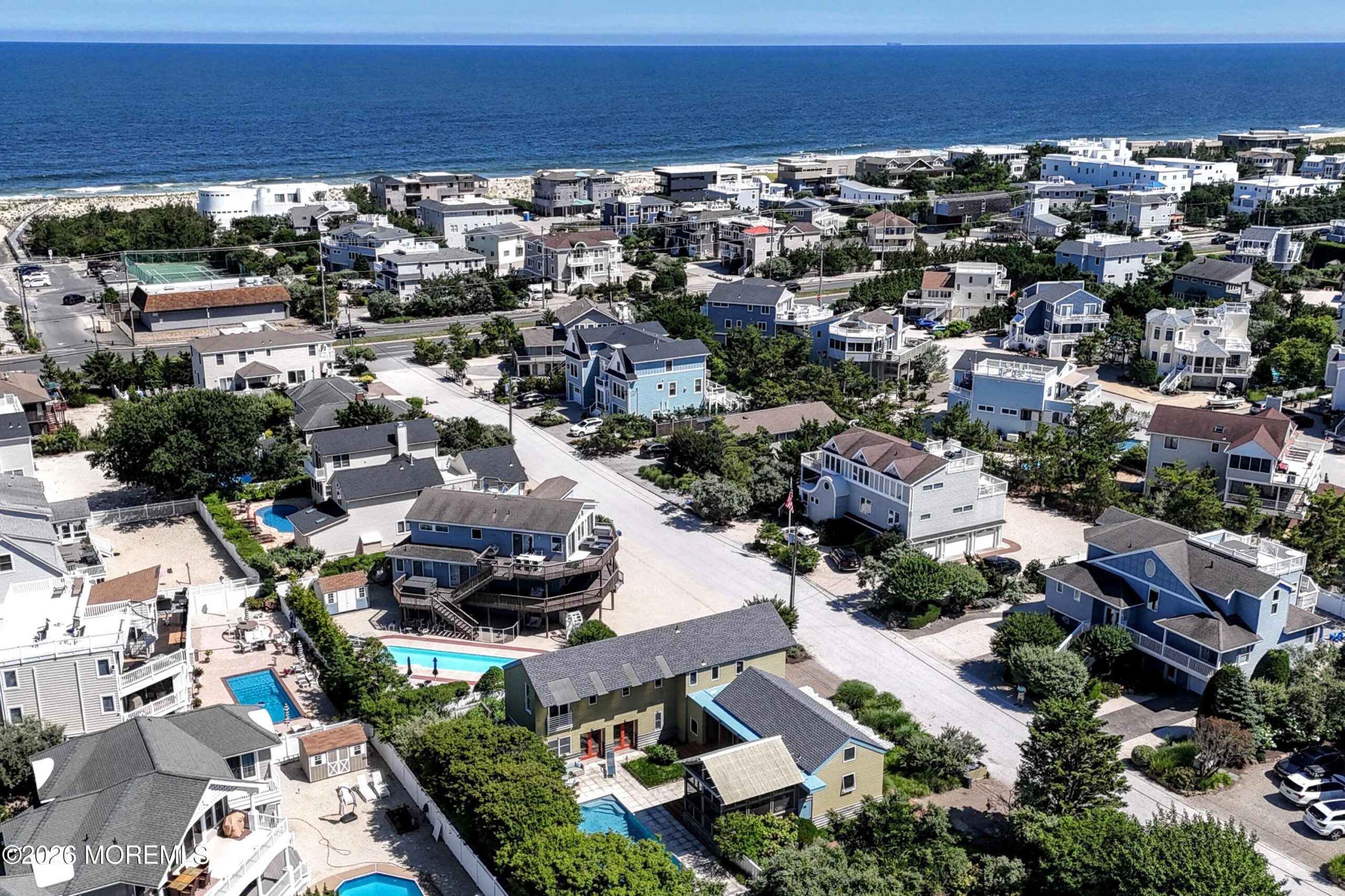 54 Long Beach Boulevard E Image 3