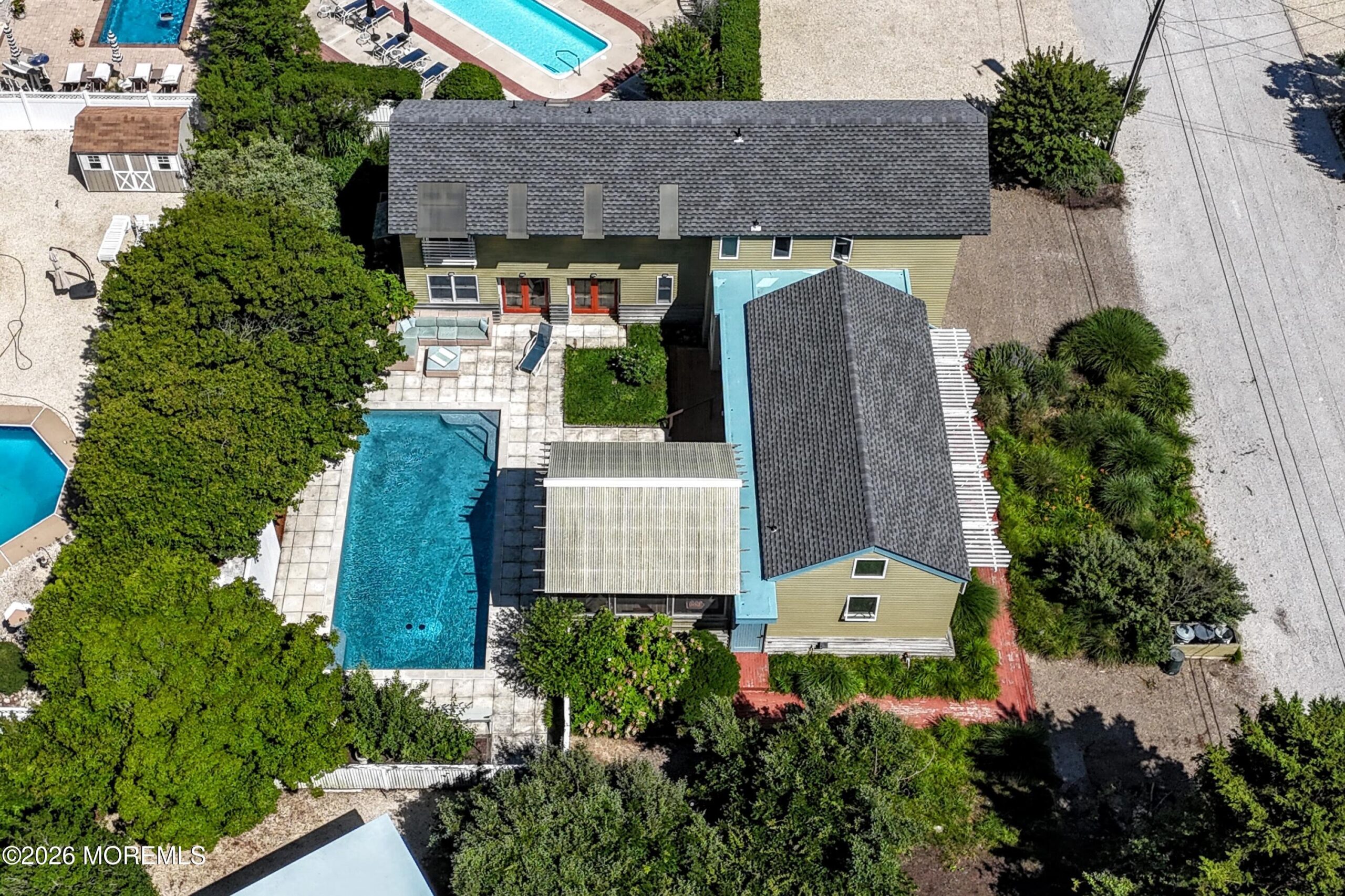 54 Long Beach Boulevard E Image 4