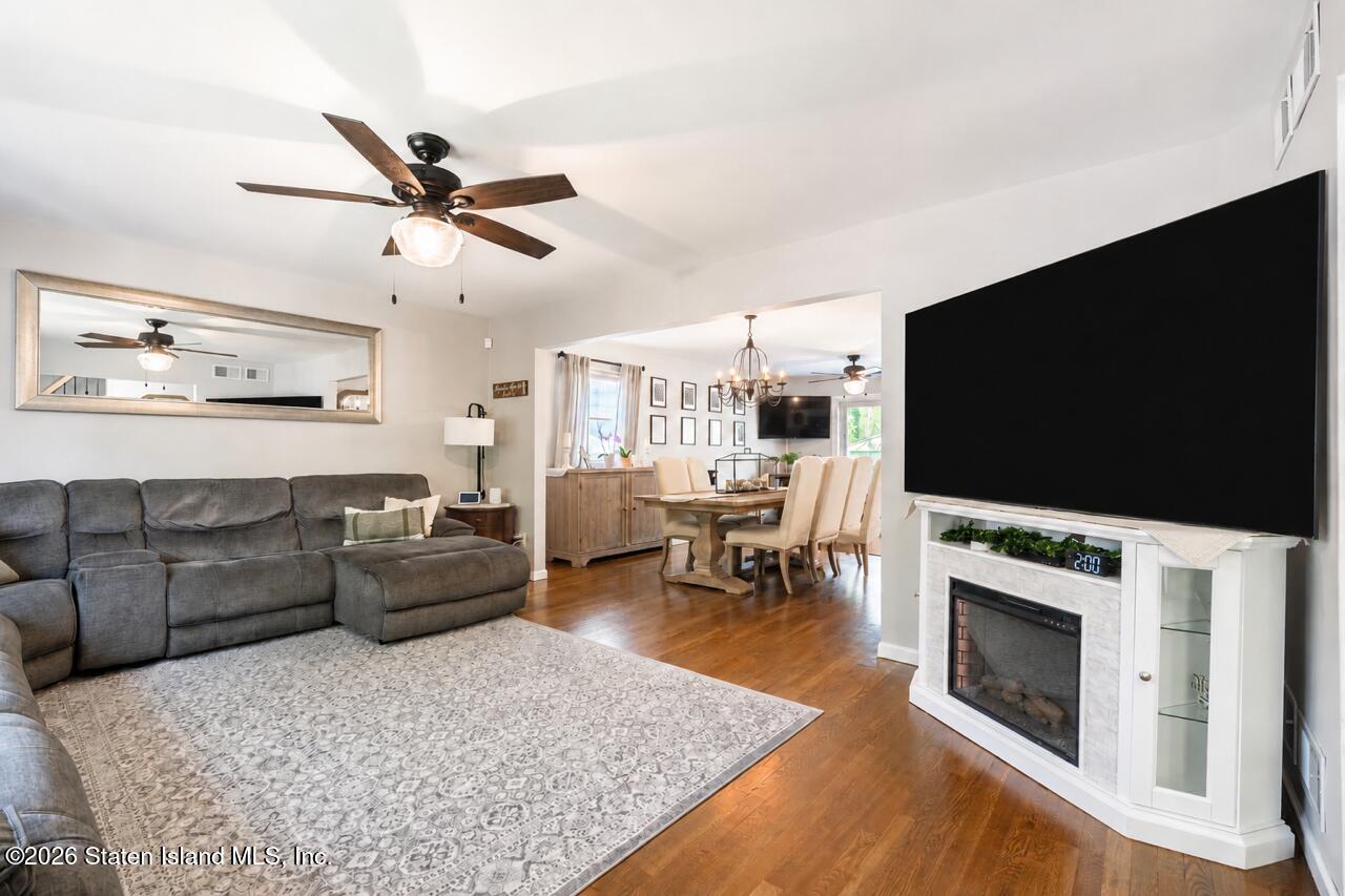 98 Fern Avenue Image 4