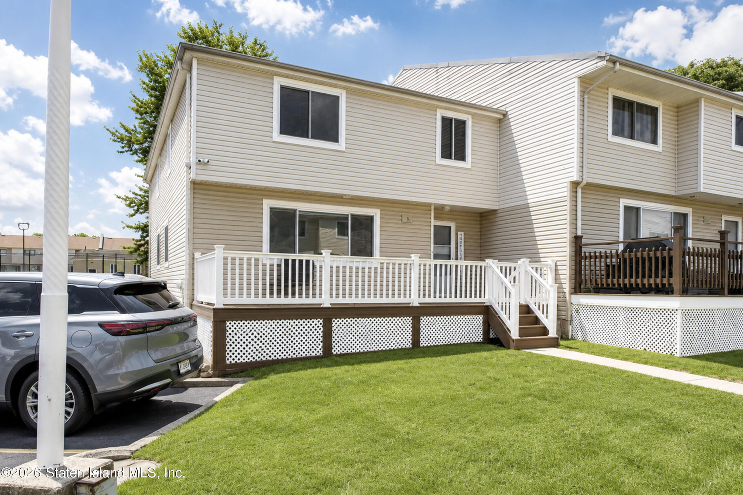 448-1 Caswell Avenue Image 2
