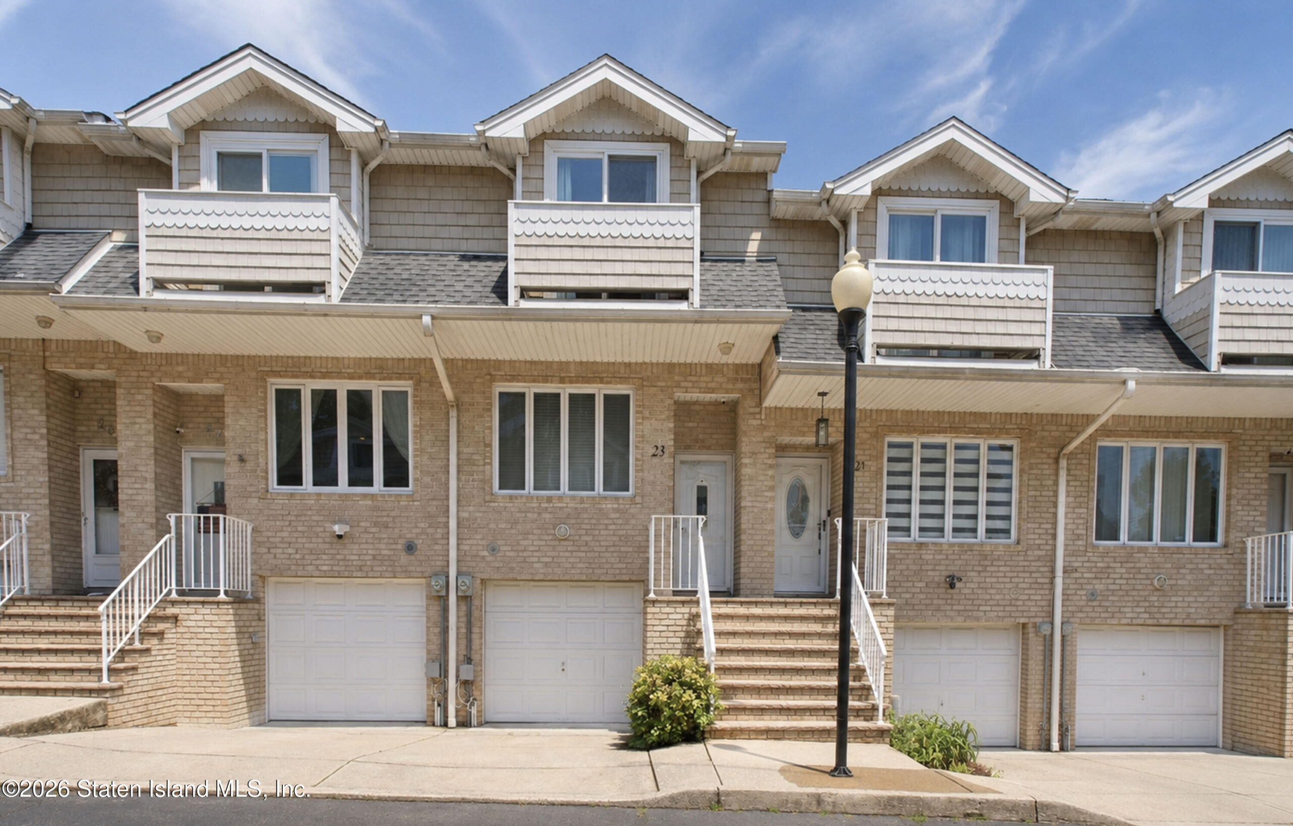 23 Navigator Court, Staten Island, NY, 10309