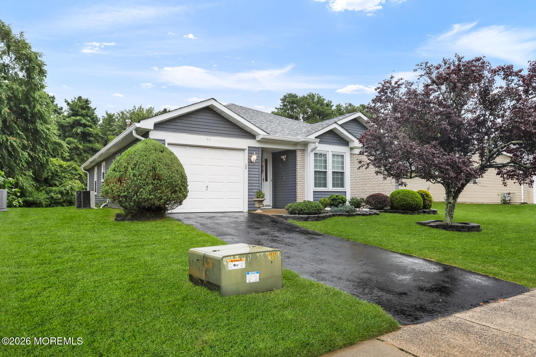 45 Greenbriar Boulevard Image 2