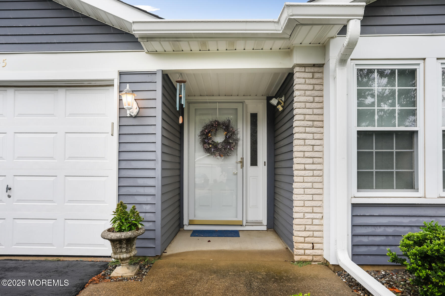 45 Greenbriar Boulevard Image 4
