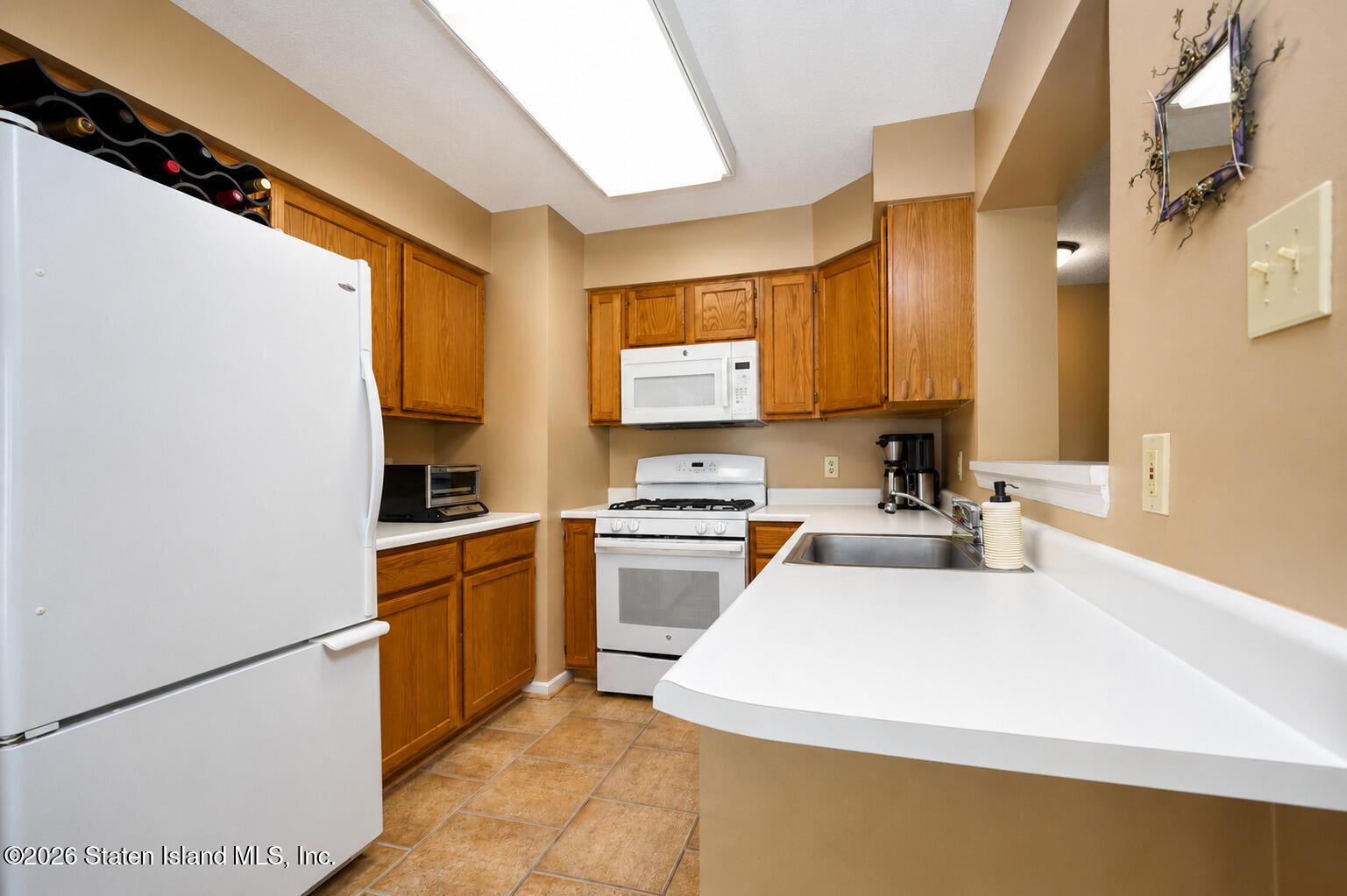 176 Ilyssa Way, Staten Island, NY, 10312 image 18